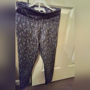 Ladies Adidas printed, very good condition Sport capri